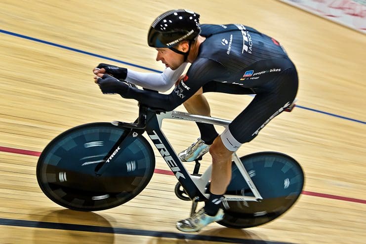 Shut Up Hour – Jens Voigt Sets New Hour Record